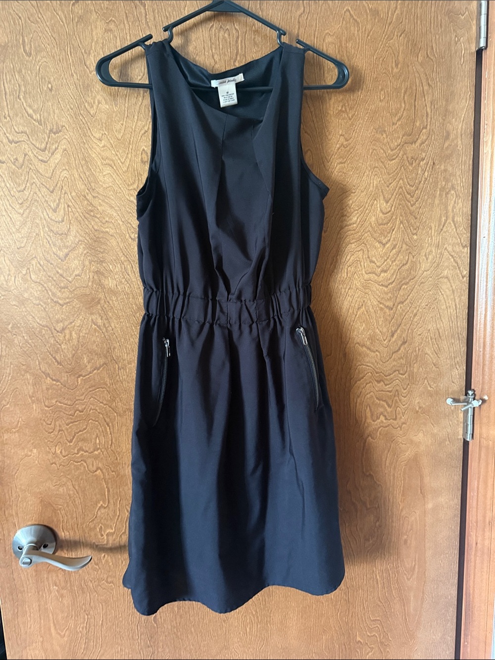 Classic Black Sleeveless Waist-Defined Dress